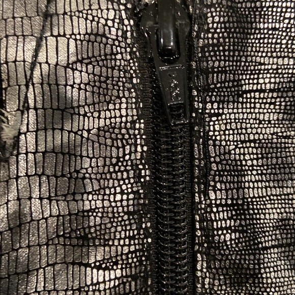 Black and Gray Cheetah Print Boots and Tote Set - Picture 10 of 10